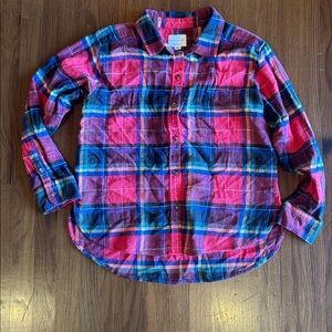 American Eagle Outfitters Red and Blue Plaid Shirt boyfriend fit small